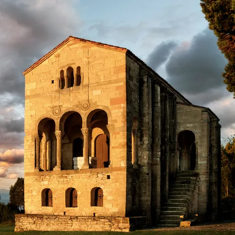 Santa María del Naranco - HOME Oviedo - Guía de Viajes Oviedo - Buendía