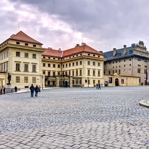 Plaza Hradčany - Qué ver en Praga - Guía de viaje Praga - Buendía Tours