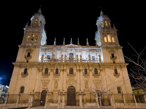 tour misterios leyendas Jaen visita guiada noche Atardedecer