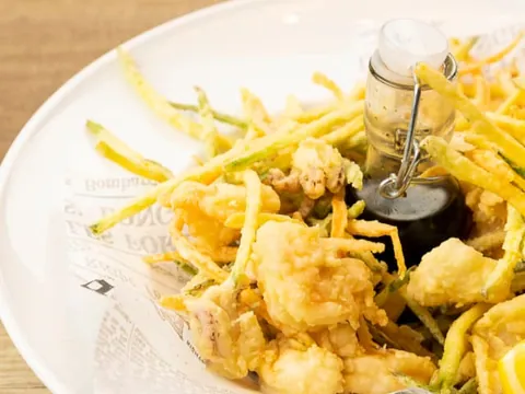 Frittura di pesce - Qué comer en Venecia - Guía de Viaje Venecia - Buendía Tours