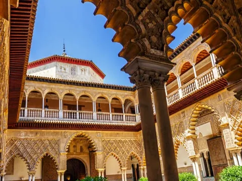 Patio del Alcazar Sevilla entrada Alcazar Sevilla Actividades entradas Sevilla