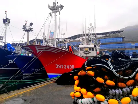 Las redes de pesca de Santoña se han convertido en un símbolo de identidad de esta municipio.