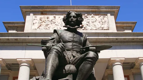Estatua Velázquez - Visita guiada por el Museo del Prado con entrada incluida - Visitas Guiadas y Excursiones en Madrid - Buendía