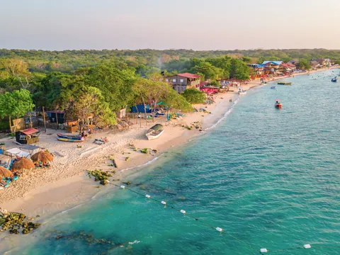 excursion-cartagena-playa-blanca.jpg