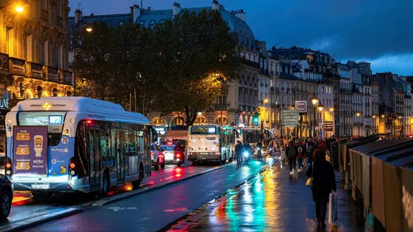 París nocturno Sena