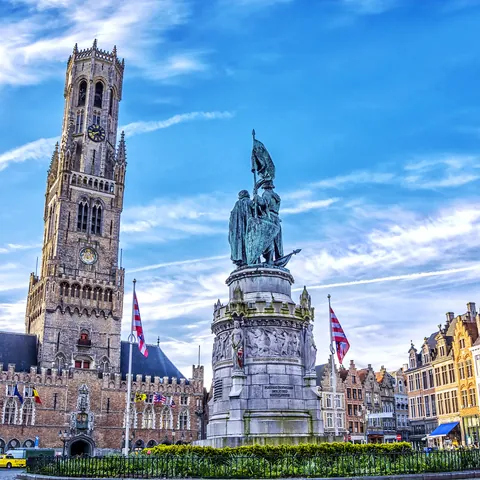 Torre campanario de Brujas - Qué ver en Brujas - Guía de viaje Brujas - Buendía Tours