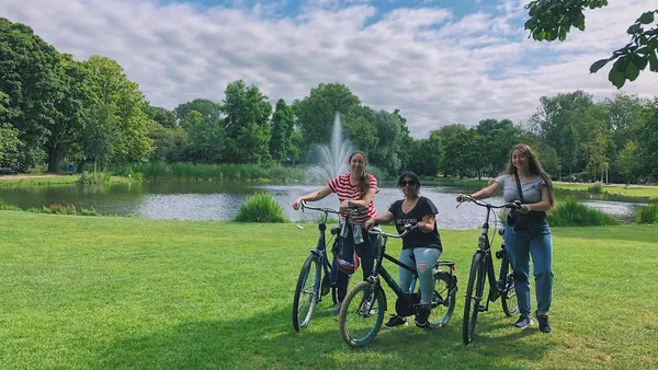 tour en Bici por Campiña Holandesa paseo en barco Asmsterdam