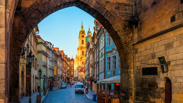 tour-misterios-praga_cervezas_visita-guiada_mala-strana_torre-malostransky_republica-checa_buendia-tours (7).jpg