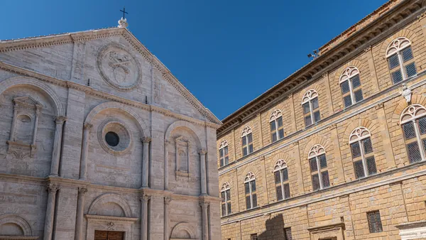 tour Pienza Montepulciano Montalcino desde Siena Cata Vino Brunello Toscana visita guiada español Italia