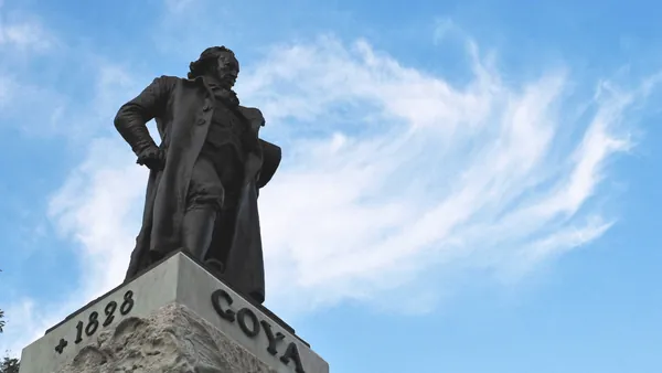 Estatua Goya visita guiada Museo Prado Madrid