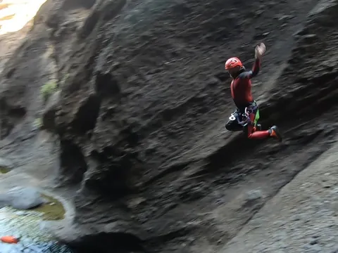 Barranquismo Tenerife Barranco Carrizales Parque Rural Teno experiencias Actividades islas Canarias
