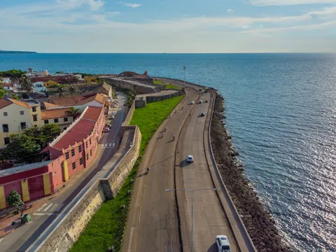 La mítica avenida de Santander en Cartagena de Indias, Colombia