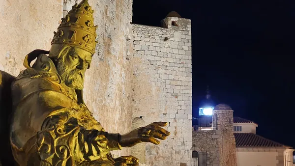 visita guiada Peñiscola noche misterios leyendas Castellon Comunidad Valenciana