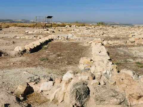 yacimiento-puente-tablas_ruinas_arqueologia_jaen_andalucia_buendia-tours (5).jpg
