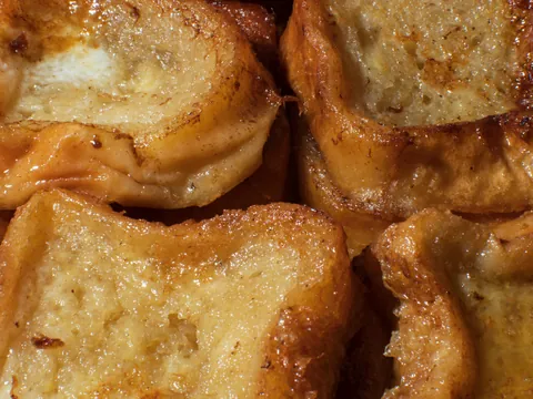Torrijas - Comida típica de Sevilla - Comer en Sevilla - Guía de viaje Sevilla - Buendía Tours