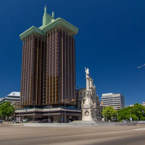 Torres de Colón - Plaza de Colón - Qué ver en Madrid - Guía de Viajes Madrid - Buendía