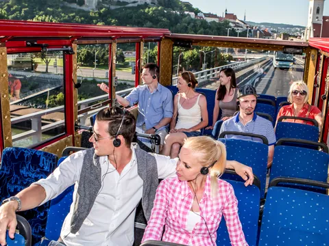 Tour panorámico en tren turístico por Bratislava