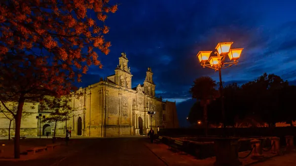 tour-a-pie-nocturno-ubeda.jpg