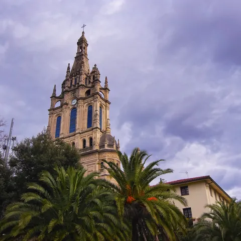 Basílica de Nuestra Señora de Begoña - Qué ver en Bilbao - Guía de viaje Bilbao - Buendía Tours