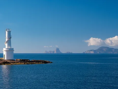 faro en la savina isla de formentera