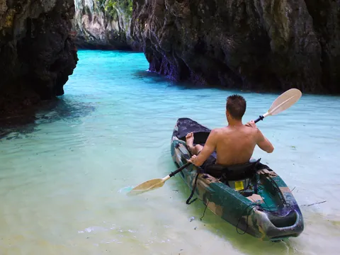 Excursión en Kayak desde Cala en Porter a Cales Coves en Menorca- Actividades y Excursiones Buendía Islas Baleares