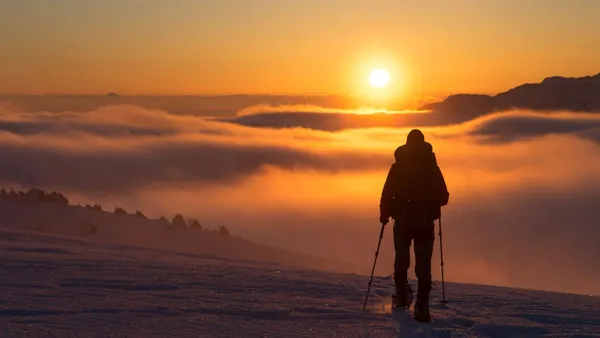 Ruta Nocturna Raquetas Nieve Fuentes Invierno excursión San Isidro Aller Asturias Castilla León