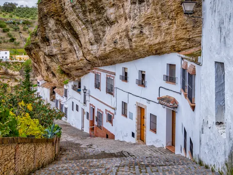Excursión a Ronda, Setenil de las Bodegas y Puerto Banús desde Málaga