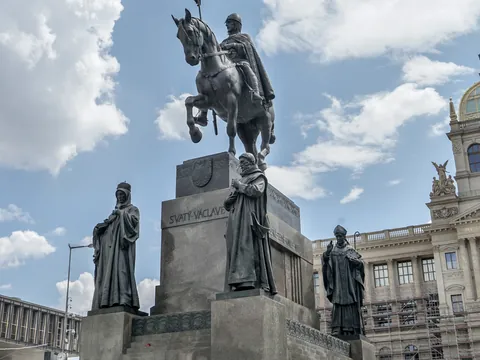 Monumento a San Wenceslao en la Plaza Wenceslao de Praga, República Checa