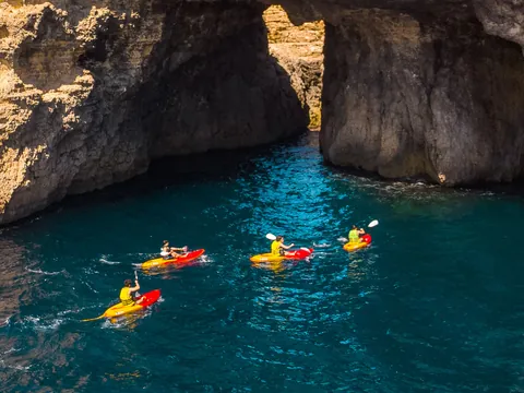 excursión Kayak Cales Coves alquiler Kayak Grupo Canoa Cala en Porter Menorca