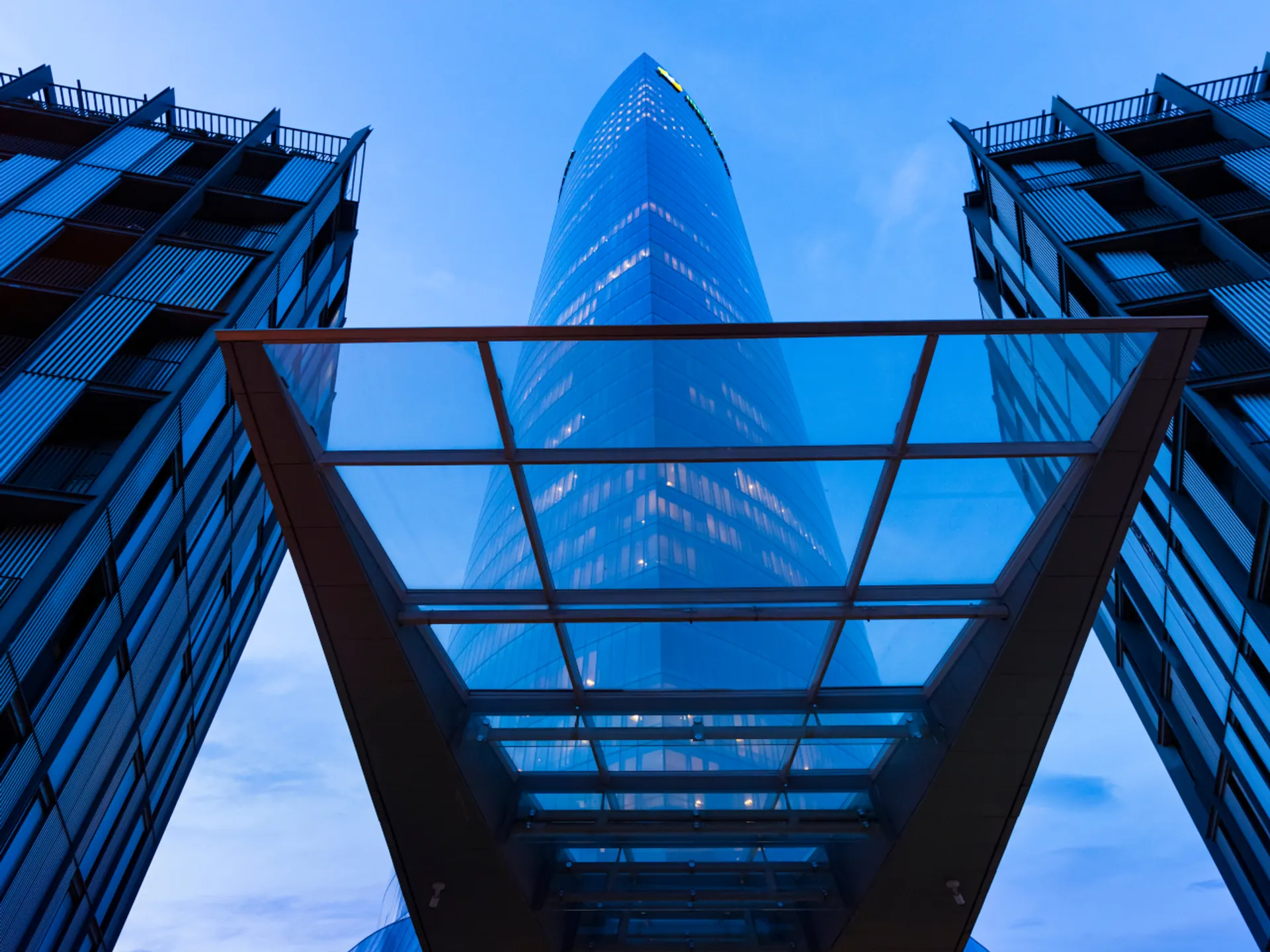 Torre Iberdrola - Avenida Abandoibarra - Qué ver en Bilbao - Guía de Viajes Bilbao - Buendía Tours