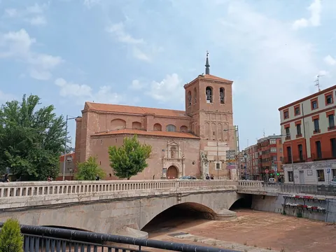 Iglesia en Medina del Campo, Valladolid