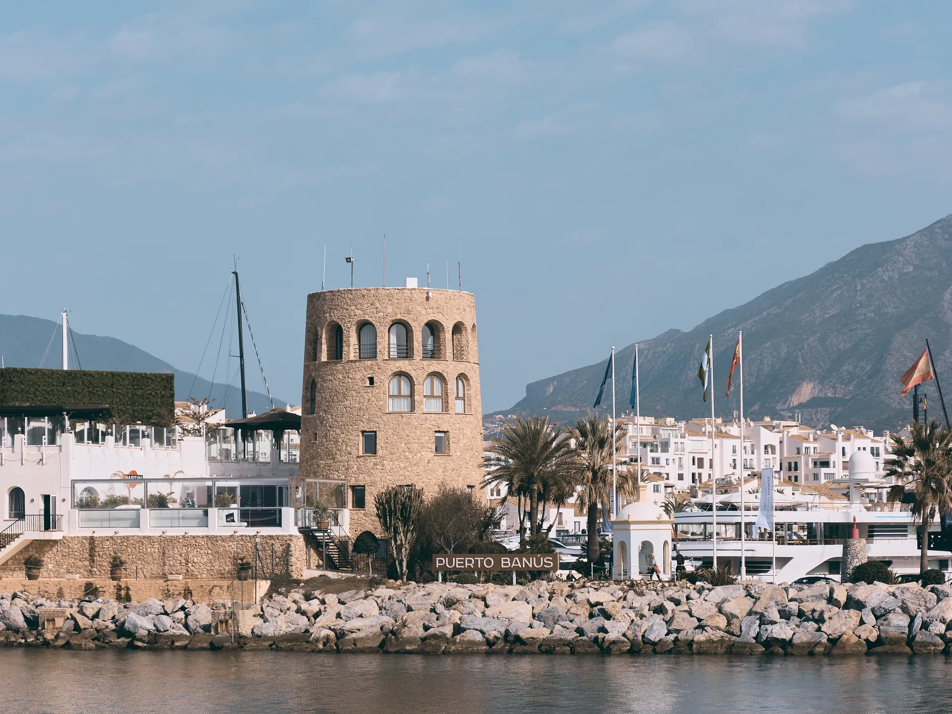 Puerto banús torre