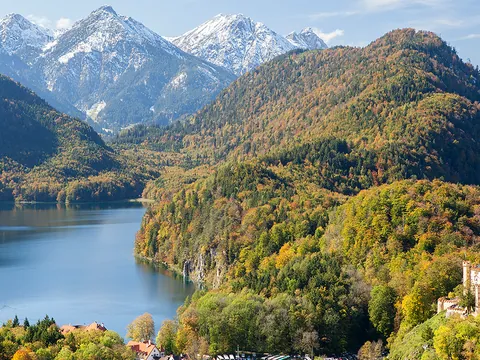 excursión Castillo Neuschwanstein Linderhof desde Múnich Transporte Hohenschwangau Baviera Alemania