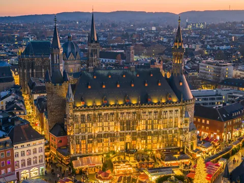 Excursión al Mercado de Navidad de Aquisgrán desde Bruselas