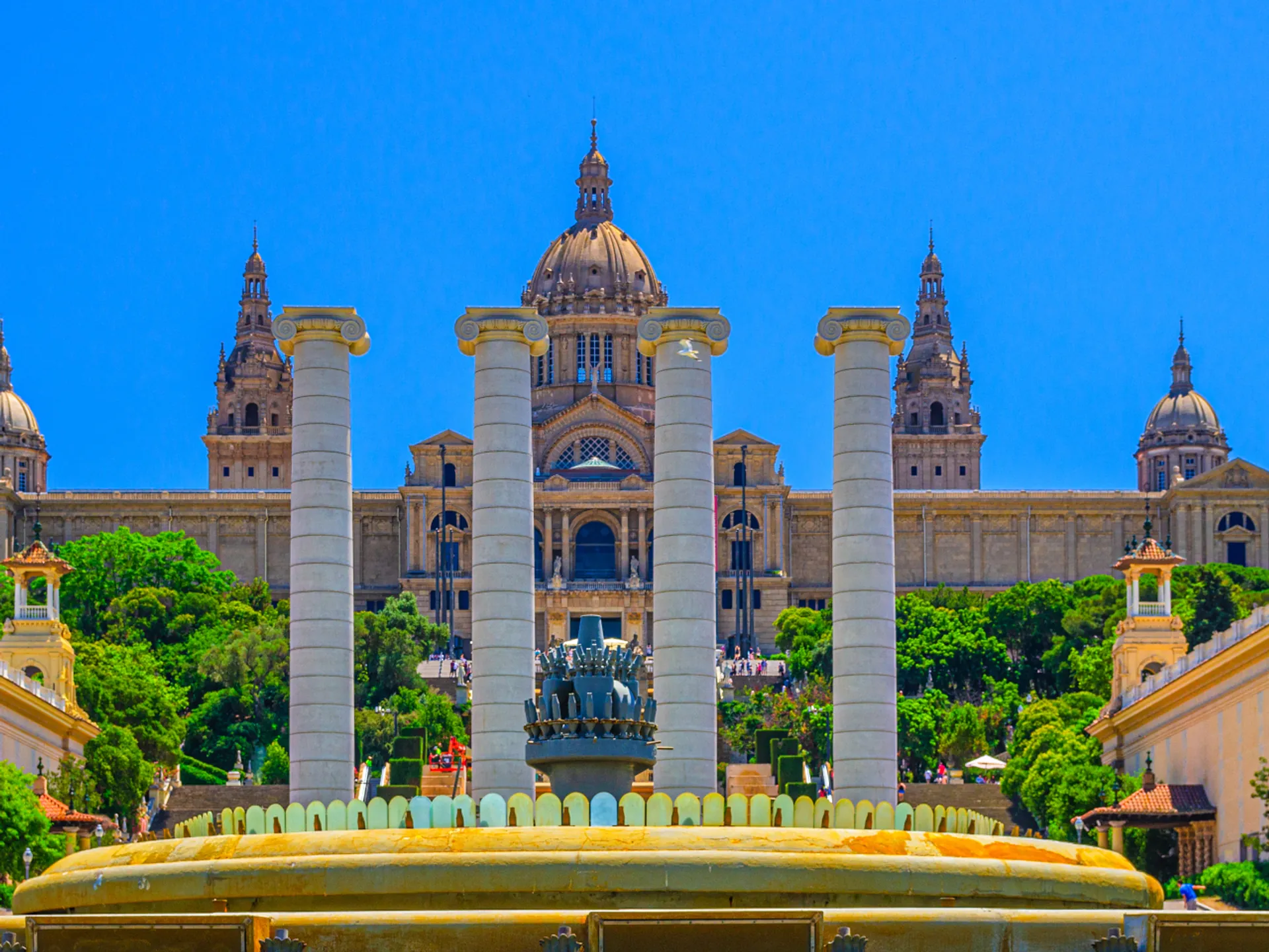 Vista de Montjuïc - Montjuïc de Barcelona - Qué ver en Barcelona - Guía de Viajes Barcelona - Buendía Tours