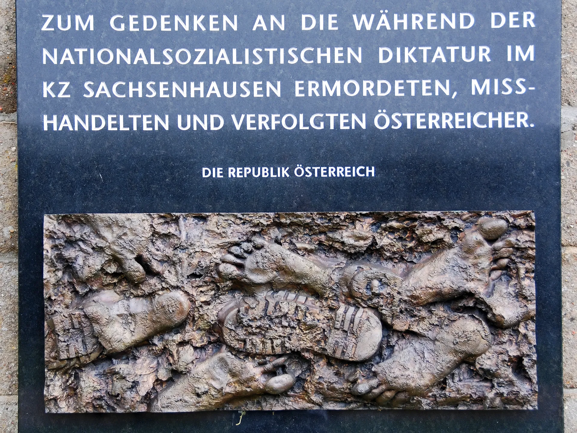 placa conmemorativa sachsenhausen