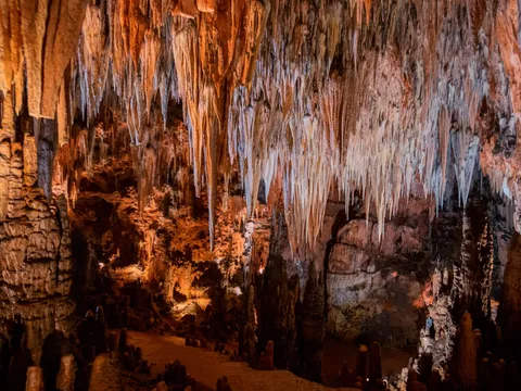 excursión visita guiada Cuevas Valporquero León Castilla León