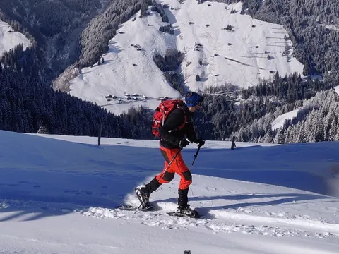 Ruta en raquetas de nieve por el Puerto de San Isidro
