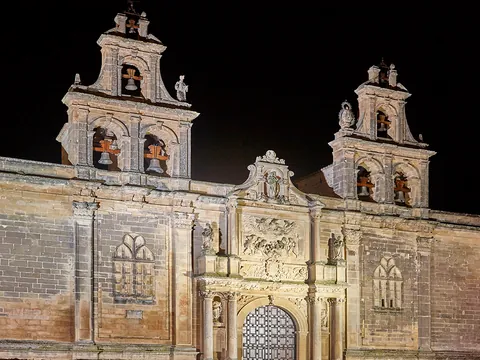 tour misterios leyendas Ubeda visita guiada noche nocturno Jaen