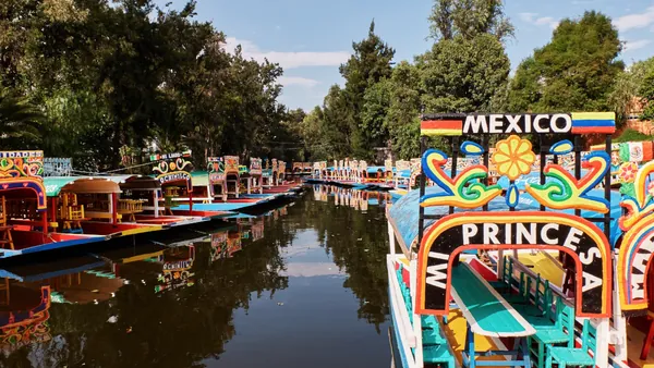 tour-paseo-barco-xochimilco.jpg