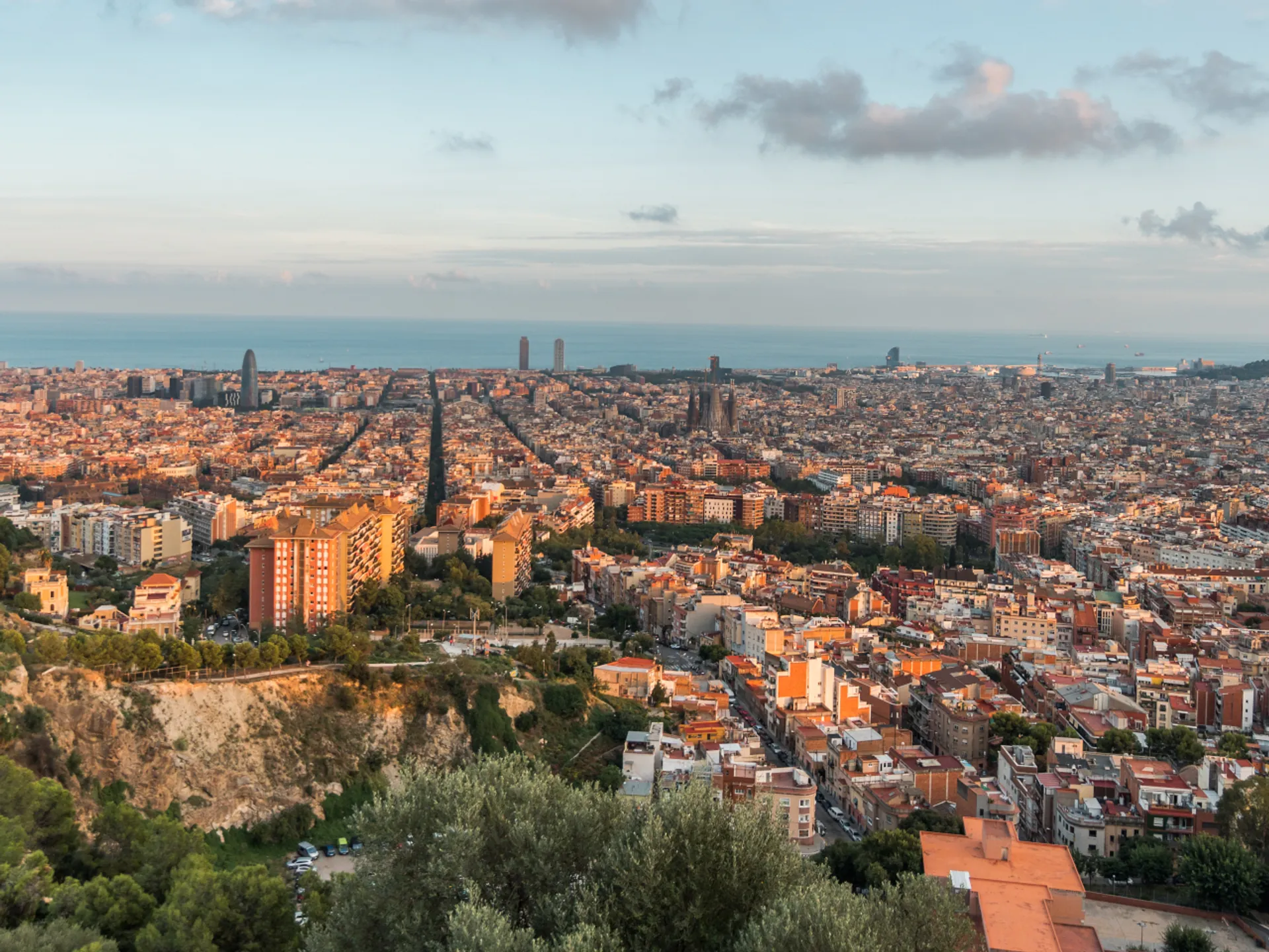 Vistas de Barcelona desde los Bunkers del Carmel - Bunkers del Carmel de Barcelona - Qué ver en Barcelona - Guía de Viajes Barcelona - Buendía Tours