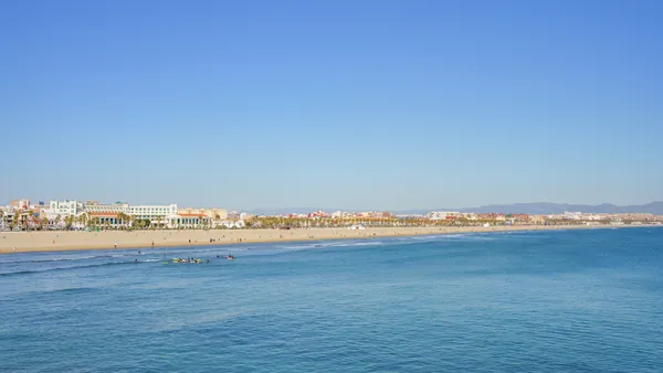 paseo catamarán Vela Valencia barco Crucero Costa Blanca Playa Malvarossa Comunidad Valencia