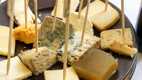 Actividades gastronómicas en Asturias, sidra, quesos y sabores que cuentan la región