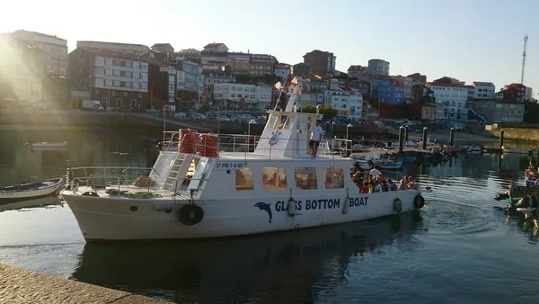 paseo en barco Finisterre atardecer excursión barco Puesta Sol Costa Gallega Galicia
