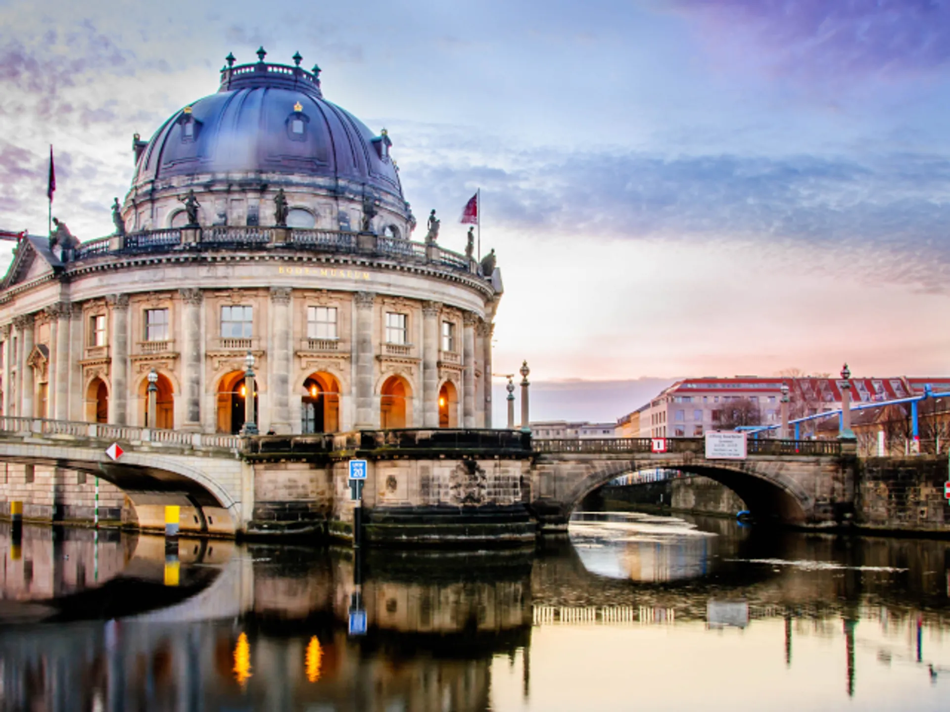 Atardecer en la Isla de los Museos de Berlín--Fin de semana en Berlín-Guía de viajes berlín-Buendiatours