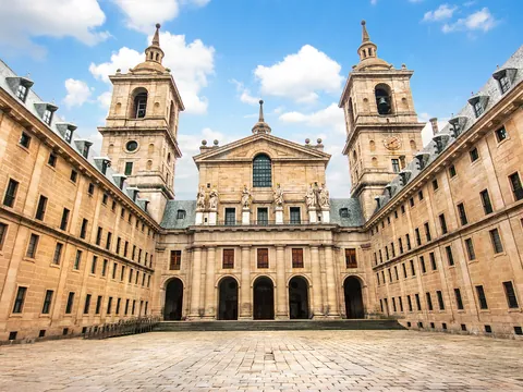 Interior San Lorenzo del Escorial visita guiada Monasterio San Lorenzo del Escorial visitas guiadas y excursiones en Madrid