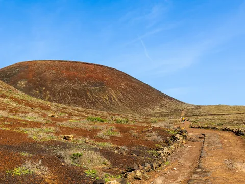 Ruta por el volcán Calderón Hondo desde Lajares