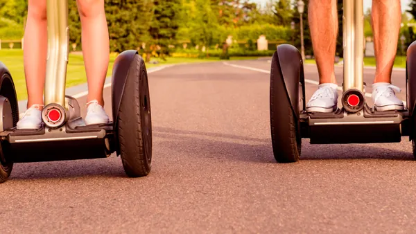 Tour en segway por Cádiz - Excursiones y Actividades en Cádiz - Buendía