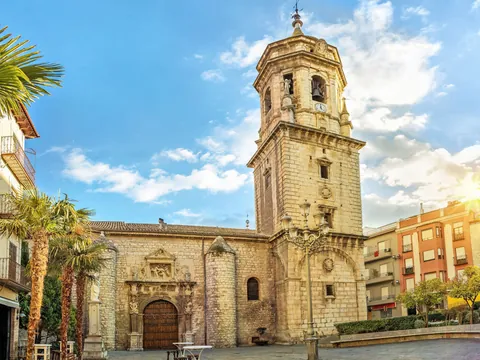 visita-guiada-jaen_entrada-monumentos_basilica-ildefonso_andalucia_buendia (2).jpg