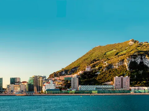 Excursión a Gibraltar con vistas al peñón desde Málaga